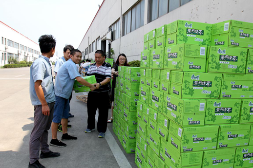 斗酷暑、保生產(chǎn)、送清涼