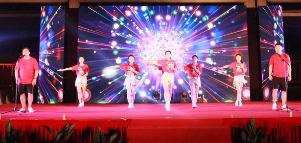 10、歌伴舞.jpg 10、歌伴舞.jpg